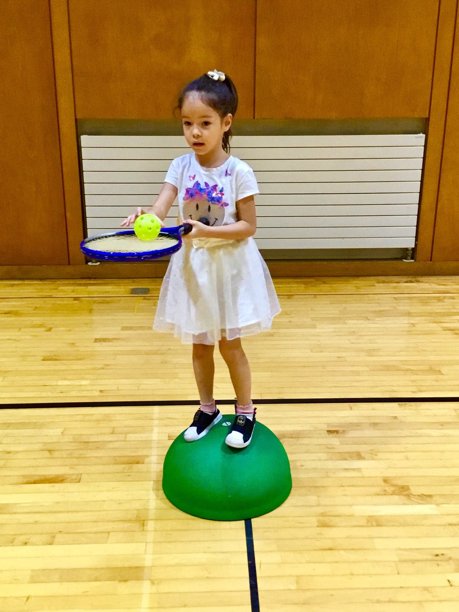 jeffteachespe's tweet photo. Kindergarten working on some racket skills. https://t.co/0EfTQ120xL