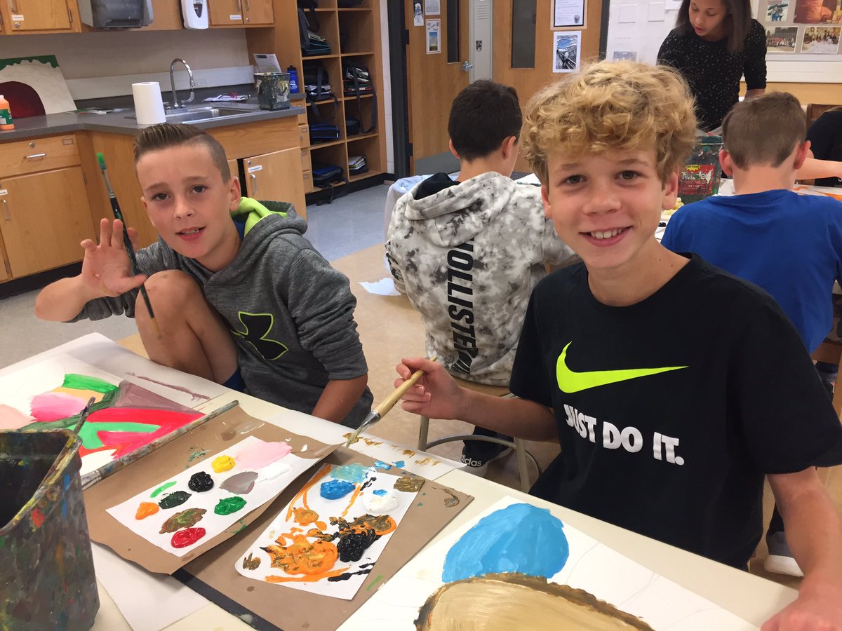 Pjonescbsdart's tweet photo. Great to see 7th grade art students “owning it” with painting their abstract drawings in complimentary colors.  #Painters.  #handsonlearning @CBUnamiMS @chad_watters https://t.co/ywbjhmLe0S