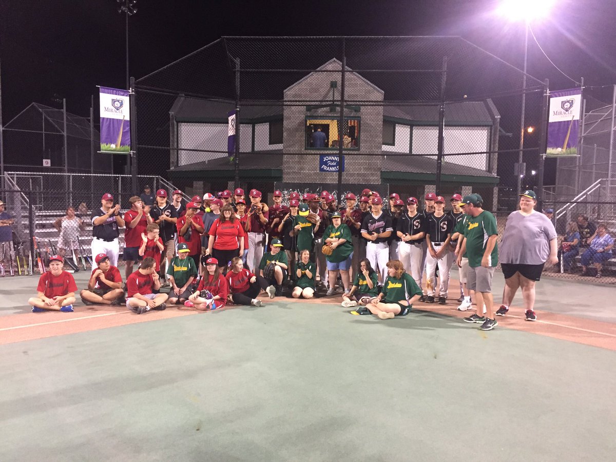 jpudge11's tweet photo. What an AMAZING experience tonight helping at the Miracle League!! @SHSSenators @SparkmanAD @Sparkman_RBI https://t.co/DhCGwLVd73