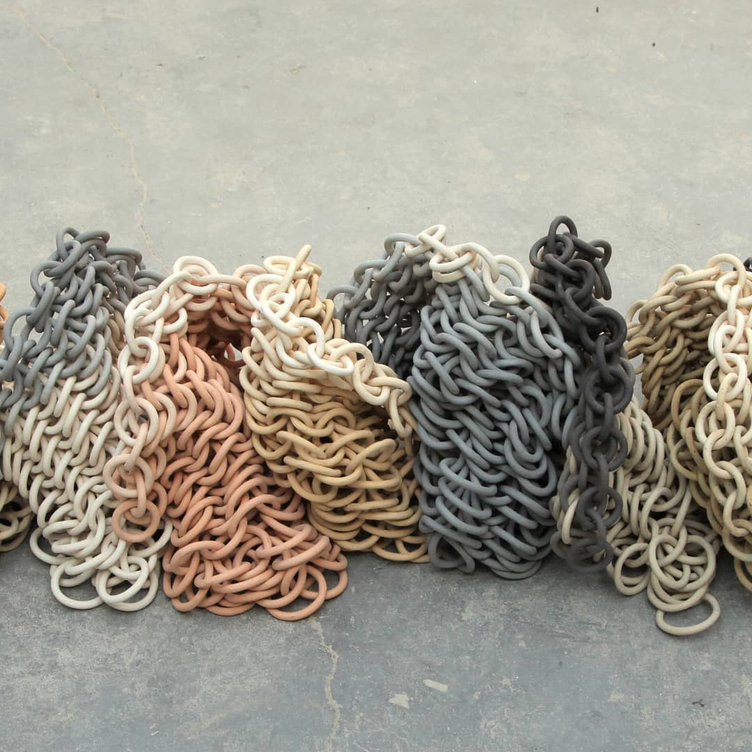 TheCrucible's tweet photo. You might think the heaviness of @cecilkemperink's ceramic sculptures would be in conflict with their malleable nature, but instead, her work is beautifully organic, exploring the possibilities and limitations of movement and fragility all at once. #CrucibleInspiration @colossal. https://t.co/CZi2ZUa6vj