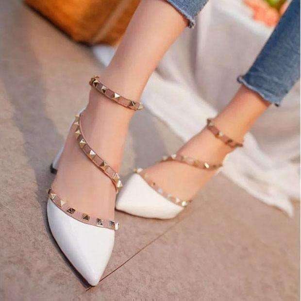 Girls in HEELS tweet media