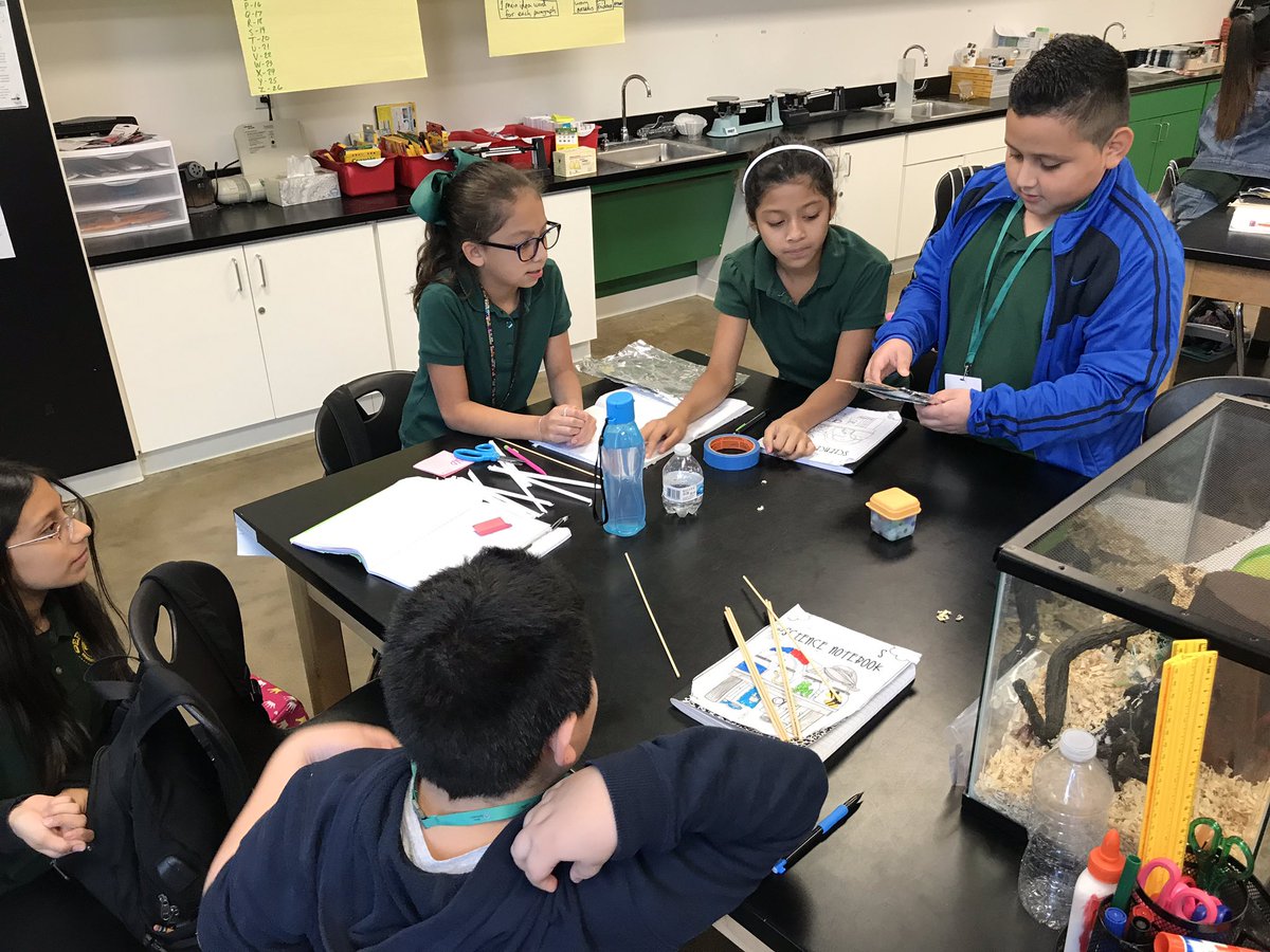 JKBaker_15's tweet photo. Today in science we built barges with the goal of seeing which group’s could hold the most weight to demonstrate how mass and volume affect density and buoyancy! @JamesBerryES @HoustonISD #NorthLightsTheWay https://t.co/2wUJJHxXFl