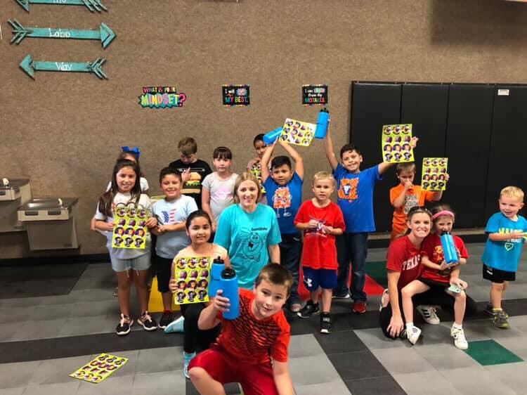 kjc1183's tweet photo. Family Fitness Night was awesome!  Thanks for our swag @GoNoodle!  #gonoodle https://t.co/z7cc8nvTbq