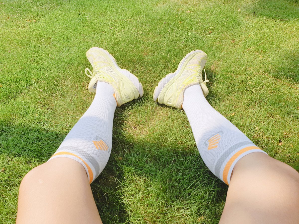sujinleeme's tweet photo. I completed 18.45k #STRun last sunday. It was the first SG marathon. I have overcome the current obstacles in my life and reclaimed my power and energy. ✊🧘♀️🏃♀️ https://t.co/gWxpZMnnck
