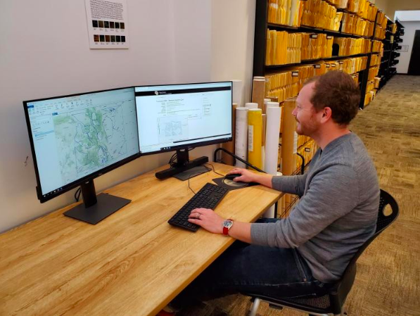 The new Colorado GeoLibrary is connecting #CUBoulder researchers and the public with data that are in a single, organized space 🖥🔍
Check out @cublibraries’ collection of geographic information system (GIS) data here: colorado.edu/libraries/2019…