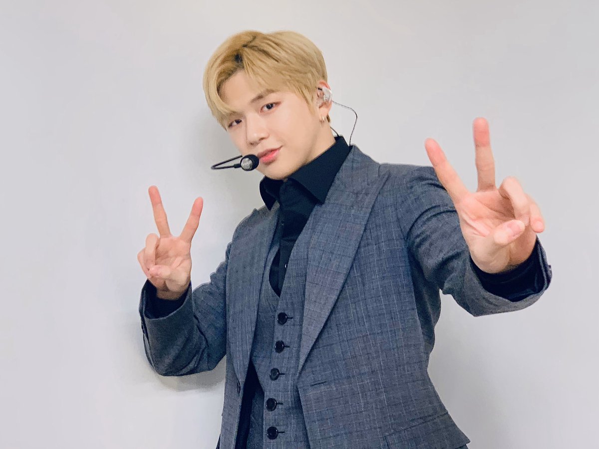 minaranrz's tweet photo. 190921 Kang Daniel FM 'Color On Me' in Kuala Lumpur โฃ
#ColorOnMeinKL #kangdanielinKL
#kangdanielcoloronmeinmy
#KangDaniel1stFanmeetinginKL
#๊ฐ๋ค๋์ @danielk_konnect https://t.co/EuhTfzA5vf