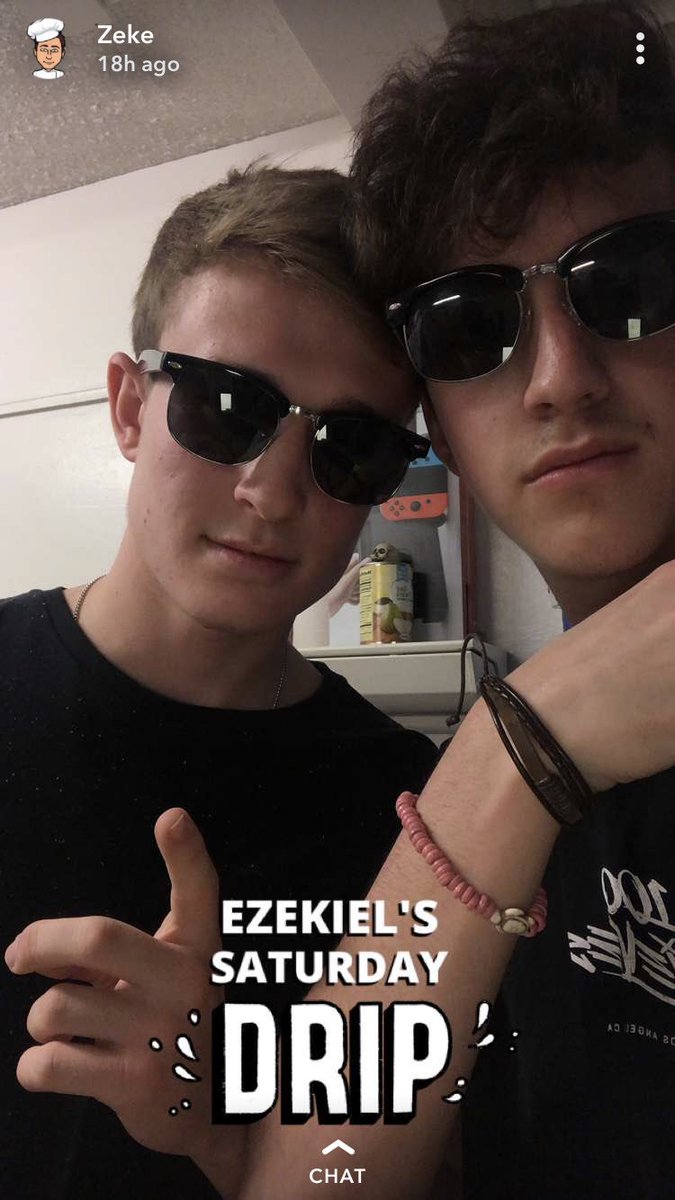 Jordan_G_22's tweet photo. Happy bday my guy @zeke_cajigal celebration soon 😆✌️ https://t.co/x1jmHZdEBQ