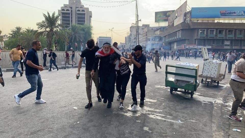 zaid06485082's tweet photo. .
Hello ' we are iraqies civilians 
We rising up revolution against our thieves government and we need the supporting from all organizations in the world ..
Please support us 
Please hear our right sounds .
#Save_the_Iraqi_people https://t.co/E9JKRzO9Jt
