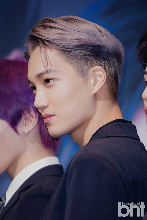 kaileidoscope14's tweet photo. 191002 #KAI #카이 #김종인 #金钟仁 #Jongin #カイ at SuperM Press Conference

• https://t.co/R1Km8qLGXU
• https://t.co/DJqOK2u1iR
• https://t.co/abShxw0juc
• https://t.co/YI43R6PCEB

#SuperM #SuperKAI_LetsGo #SuperM_Jopping #SuperMtheFuture https://t.co/KOnyTQj9Ep