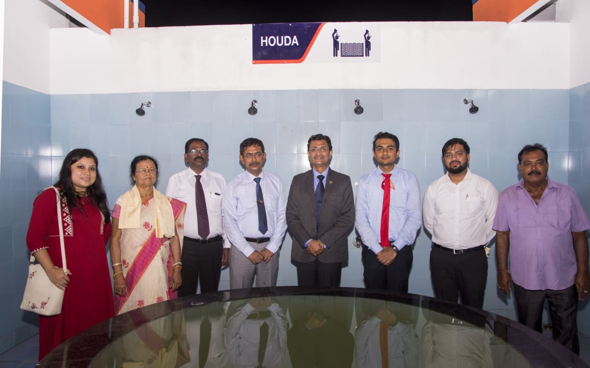 IOCL_Assam's tweet photo. CGM IOAOD Mr. Uttiya Bhattacharyya inagurates Xtrapower Sarai at Santosh Petroleum,Sanicherra,Tripura. Excellent facilities like rest room with bed,TV &amp; games,Houda or open bath,clean toilets,doctors room,saloon,laundry &amp; dhaba for @IOCXTRAPOWER  truck drivers. #ioclassam https://t.co/kDQ1wPdexM
