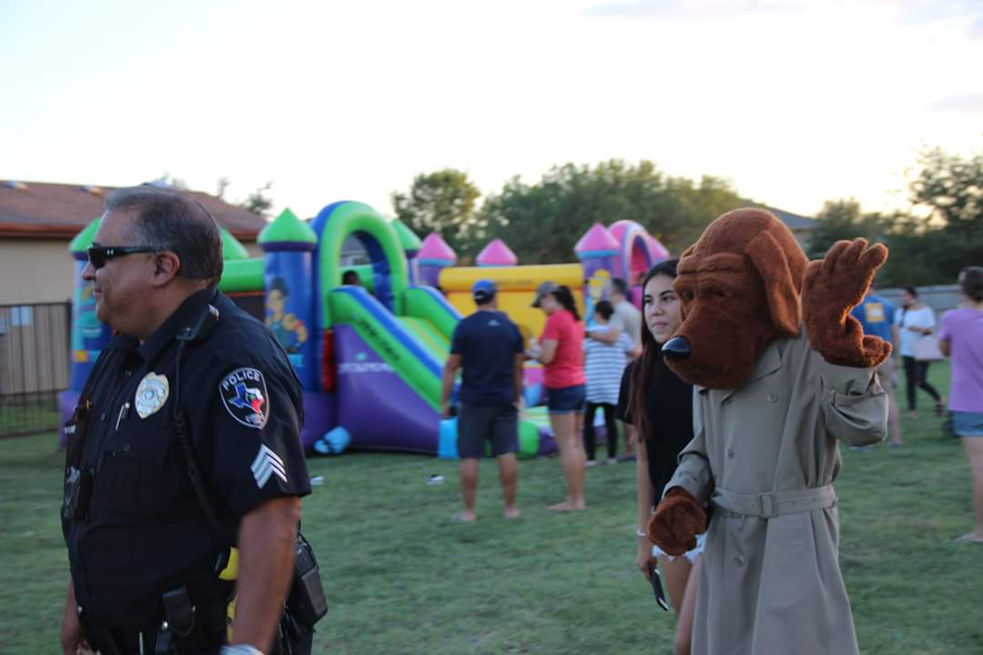 CiboloPD's tweet image. We enjoyed visiting all the 12 parties around the city with the Fire Dept, McGruff the Crime Dog, and Eddie Eagle Gun Safety Mascot to #keepcibolosafe for #NNOCibolo!