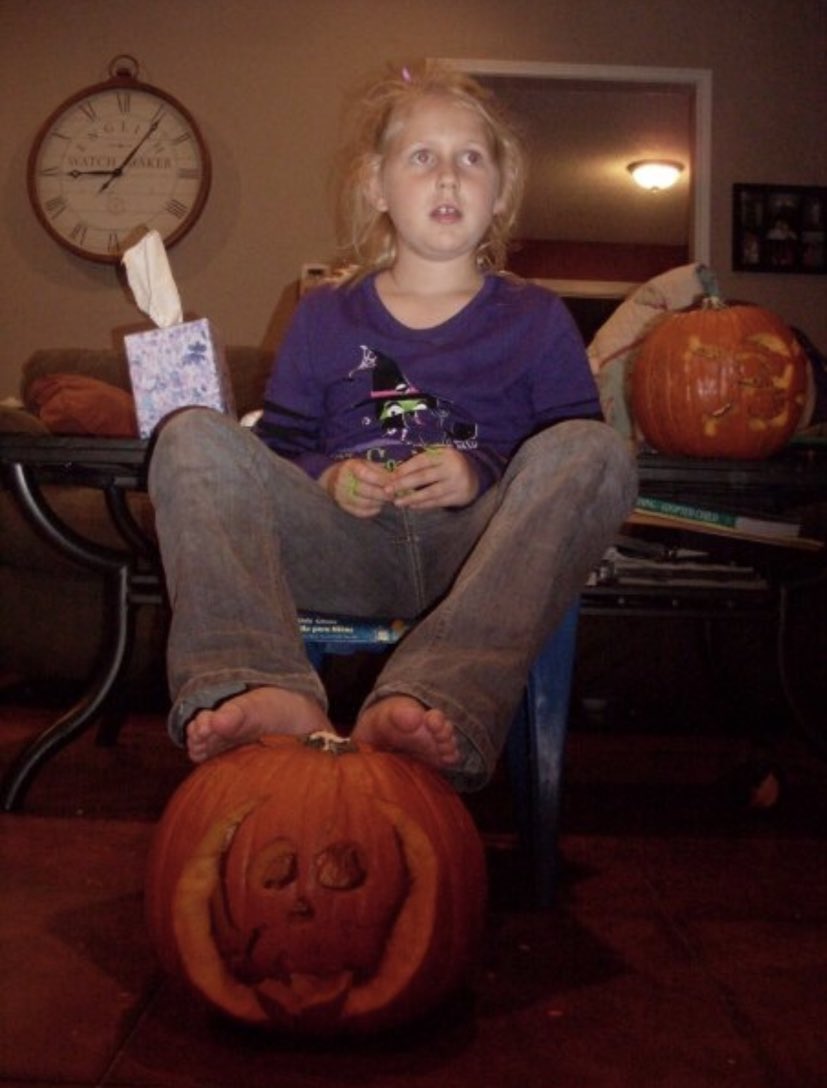 elizabeth_kiran's tweet photo. Spooky season ladies and gents🎃 https://t.co/25s4bFMfNl