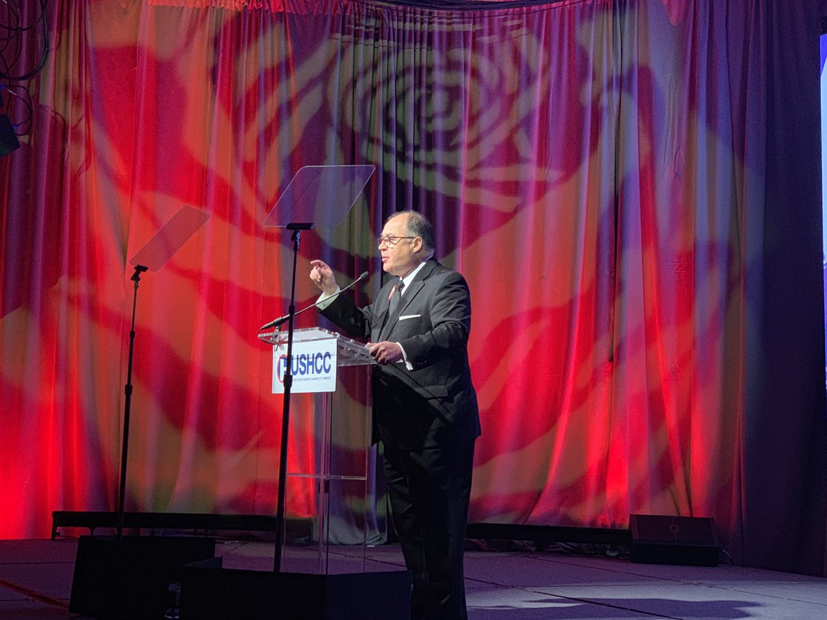 USHCC's tweet photo. Closing remarks by USHCC President and CEO @RAConomics #USHCC40 “If we want to harness more political and economic power we must be counted!” https://t.co/6eq1Mdx6dU