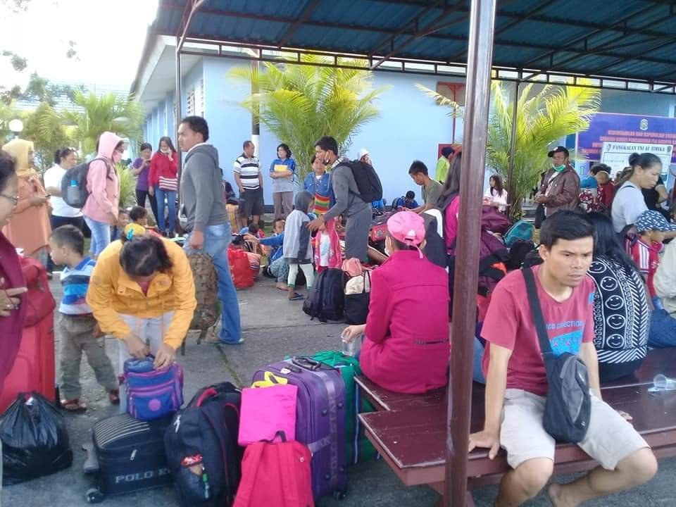 NRajadaeng's tweet photo. Para Relawan Indonesia – PRI Timika Papua Bergerak Bantu Korban Tragedi Kemanusiaan Wamena. https://t.co/Iiv7Alijbn https://t.co/oXTeZaIyT6