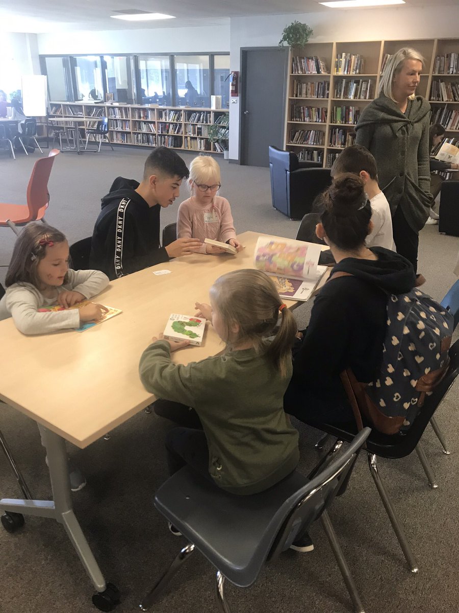 LaZerteLeaders's tweet photo. Thanks for joining us for a great day of reading and touring all our awesome options classes @NorthmountEPSB! Can’t wait for you to come back and visit again! @melazerte https://t.co/T9e9AgOOpE