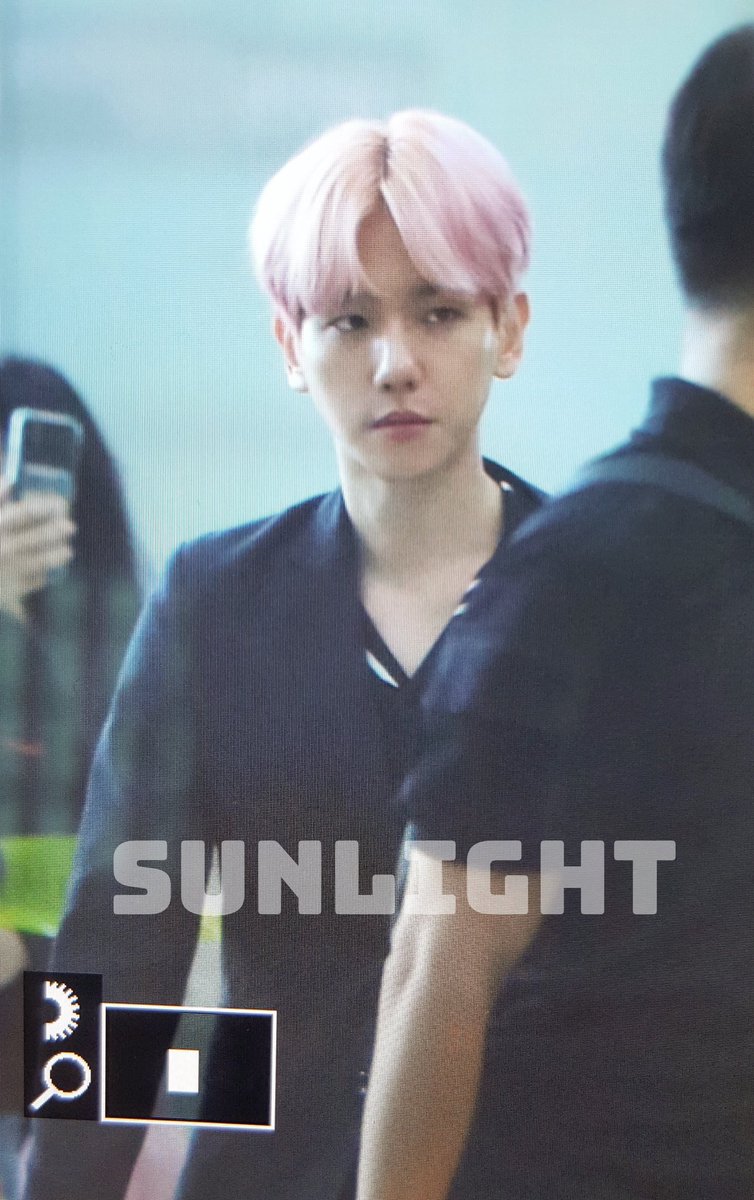 SUNLIGHTforb's tweet photo. 191002ICN #baekhyun #백현 https://t.co/ayxdirfpES