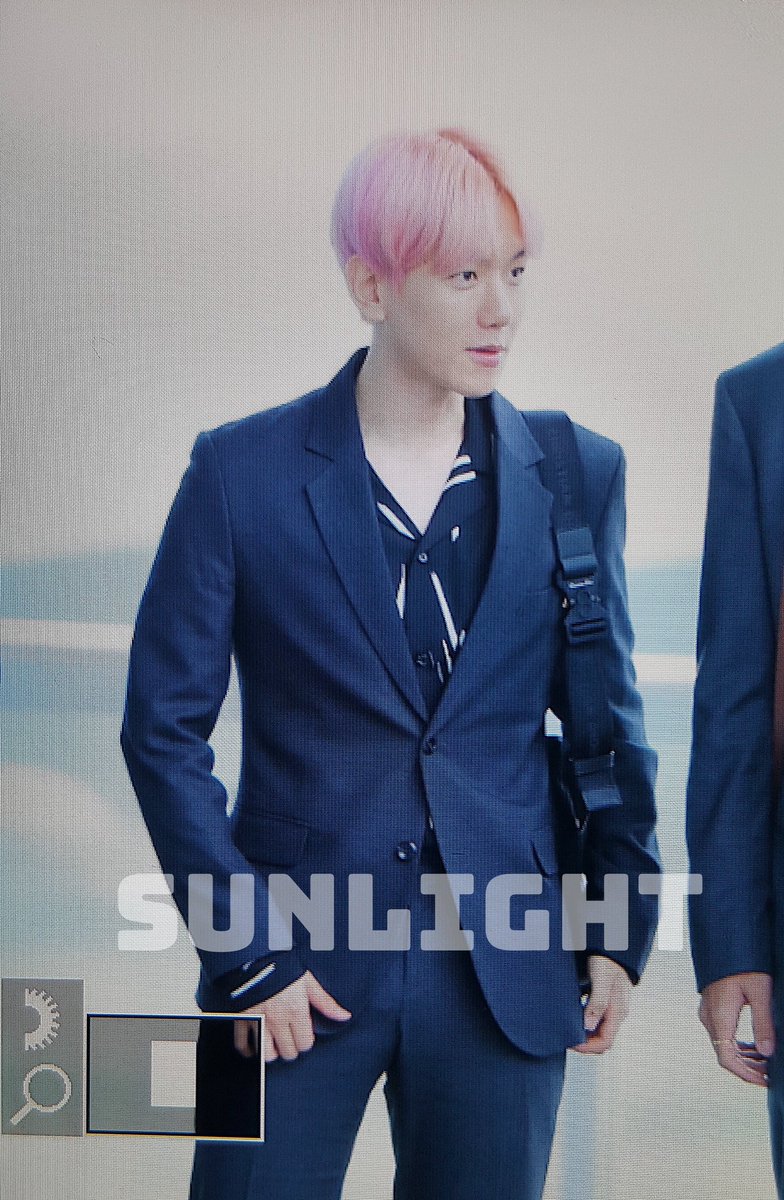 SUNLIGHTforb's tweet photo. 191002ICN #baekhyun #백현 https://t.co/053l7dPgb2