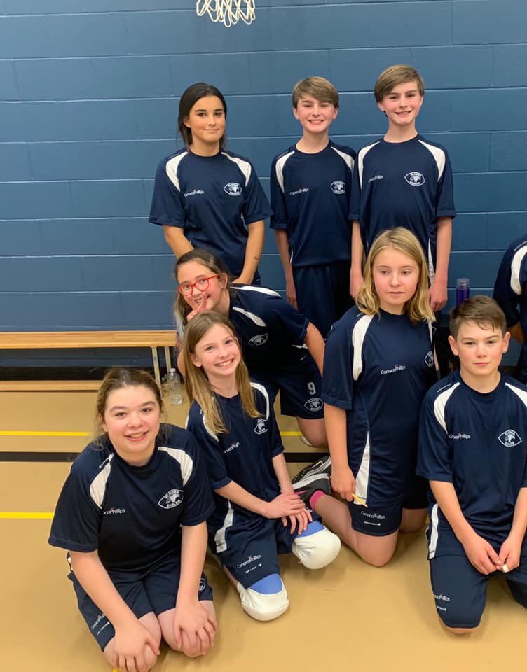 ElnoraSchool's tweet photo. Elnora played their first volleyball match against PCA tonight. So great to see this group of kids developing skills and working as a team. Elnora Eagles thanks all their fans for coming and cheering them on! #elnoraschool https://t.co/r7uoiu1XhM