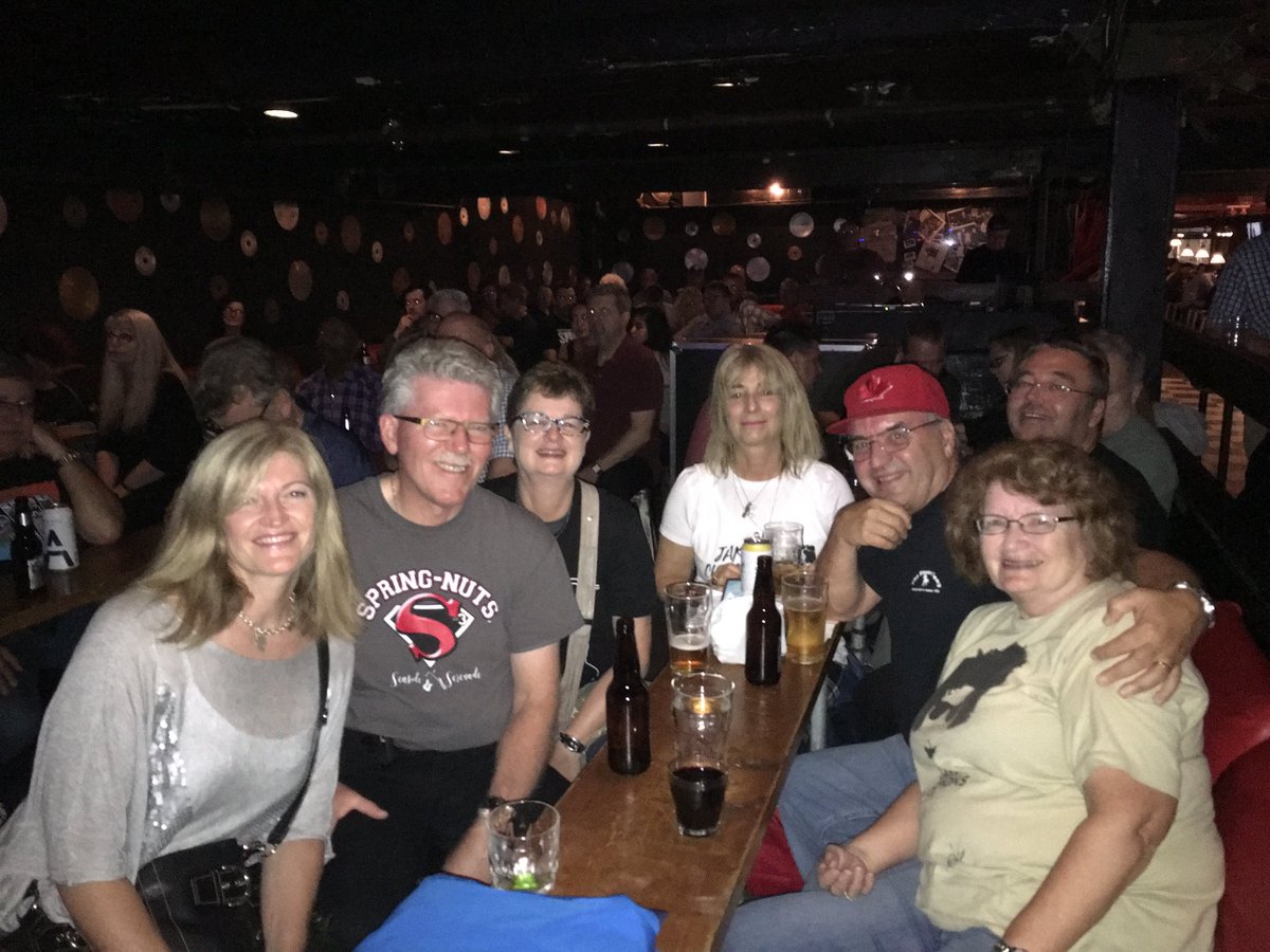 mcclenaghan49's tweet image. Fun tonight with #Brucebuds and #SpringNuts ⁦@108kent⁩ and @tofoody the Famous Horseshoe Tavern in Toronto to see ⁦@jakeclemons⁩