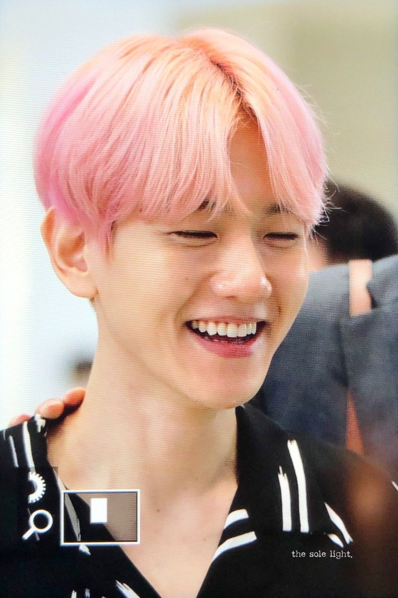 suchanya_fah's tweet photo. น่ารักที่สุดคนนี้☺️💗🤟🏻#BAEKHYUHN #SuperM https://t.co/KHI9pOOXVq
