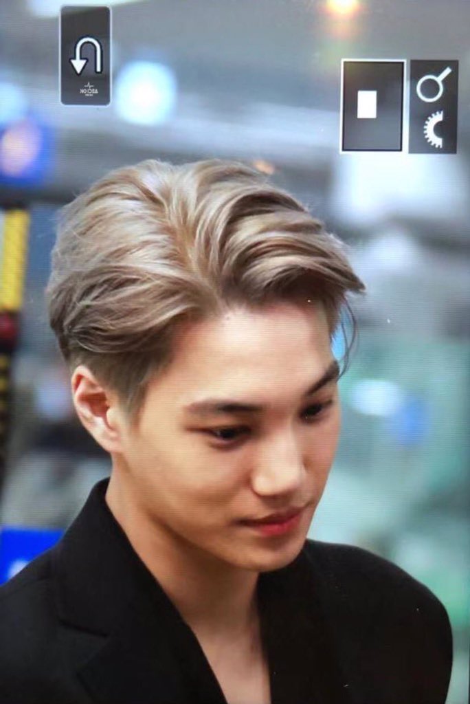 suchanya_fah's tweet photo. พี่ไคหล่อมาก💙🐻💗 #엑소카이 https://t.co/LXJvt91LEd