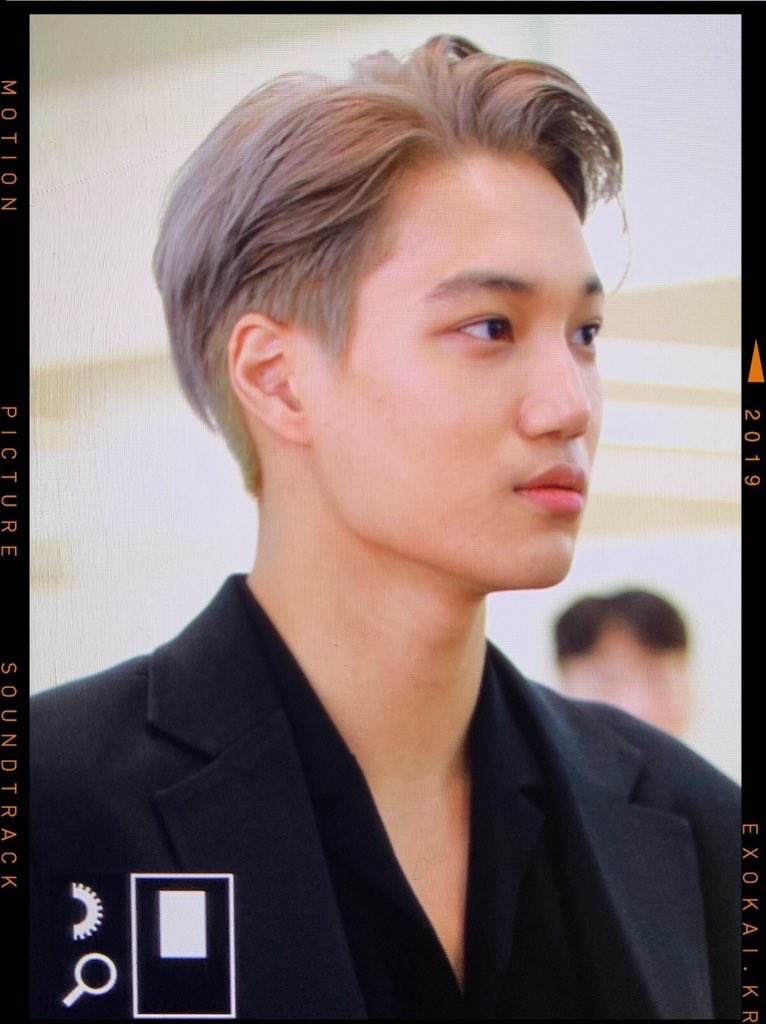 suchanya_fah's tweet photo. ไม่ไหวเด้อพี่หล่อมาก🐻😍💗 #엑소카이 https://t.co/kIKznFKIvZ