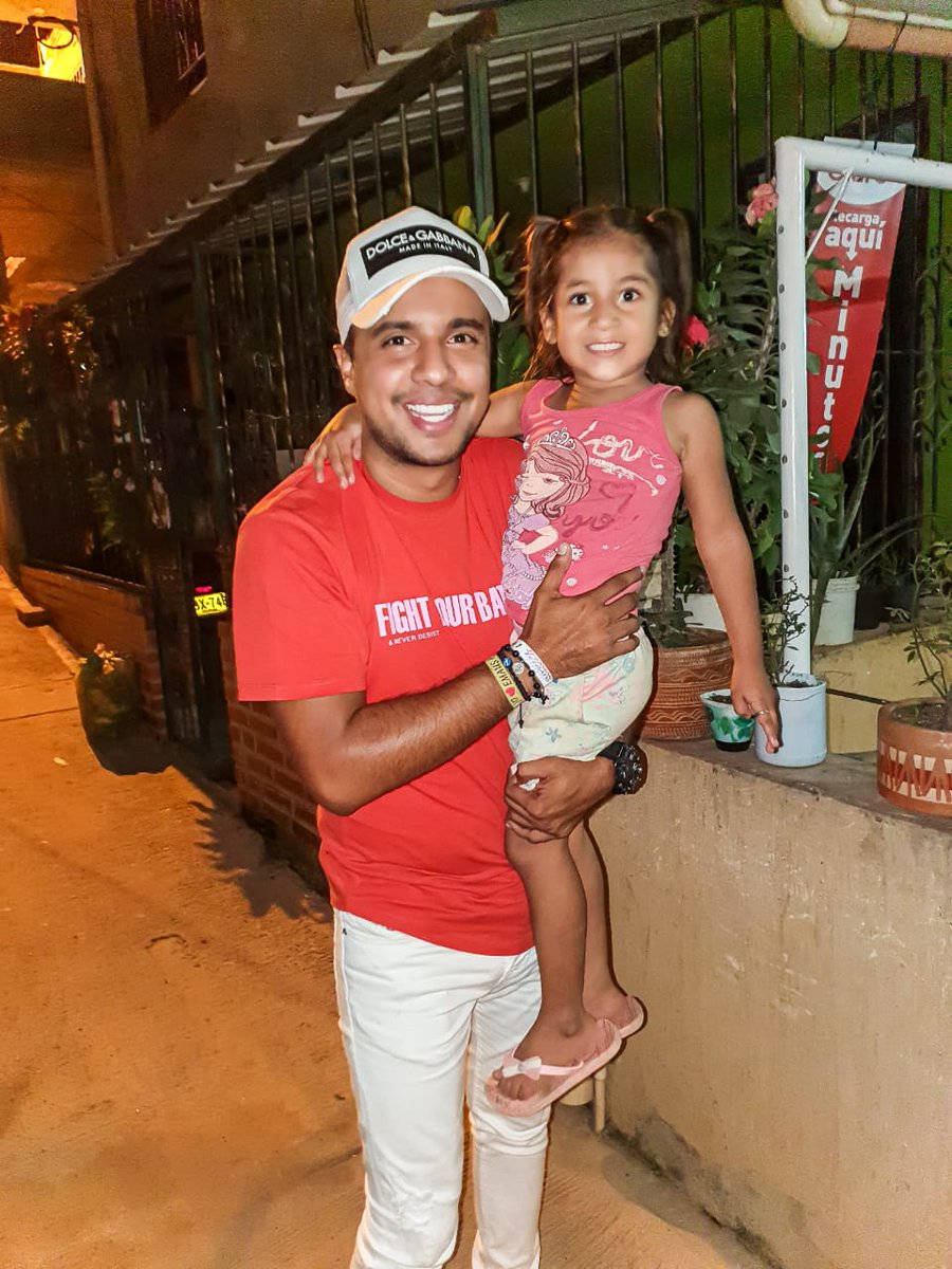 JhersonDelgado's tweet photo. Porque este sueño no es solo mío, este es el sueño de todos los gironeses que creen que SÍ es posible marcar la diferencia haciendo las cosas bien, con amor y con compromiso. ¡Solo así estamos #ConstruyendoPREsente! #PRE1 🗳️✍🏻 #ConcejalAmigo https://t.co/JoXArwKqM1