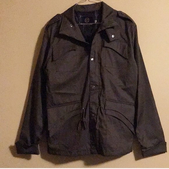 devan_mello's tweet image. So good I had to share! Check out all the items I'm loving on @Poshmarkapp #poshmark #fashion #style #shopmycloset #forever21 #reverieuomo #sonoma: posh.mk/JbfW2dB1QZ