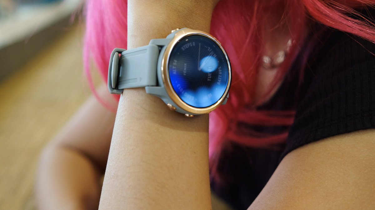 isadoes_'s tweet photo. The Garmin Fenix 6S is a great looking watch but it's also a legit fitness wearable 🤩 That 30mm watch face is perfect for my tiny wrists 👏 More on this soon ☺️ 

 @Garmin @GarminFitness #garminph #beatyesterdayph  #thefaceofadventure #Garminfenix6 #Garminfenix6s #fenix6 https://t.co/jyAs9JTTAe