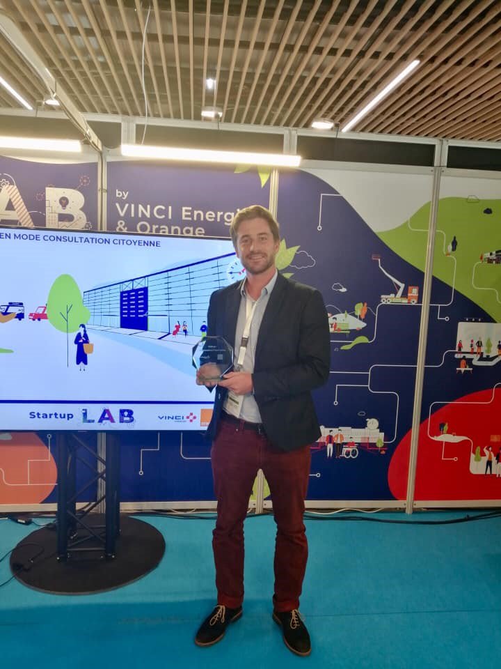 Retour sur le #Challenge Startup "Multigenerational &amp; Smart Territory" avec : <a href="/MyCarLot_fr/">MyCarLot (France)</a>, <a href="/StreetcoApp/">StreetCo</a>, <a href="/BenevoltFR/">Benevolt</a> et <a href="/Senext2/">Senext</a>. Félicitations à Arthur Alba et Cyril KOSLOWSKI de Streetco qui remportent le prix du public #EnModeSenior2019 #EnModeConsultationCitoyenne