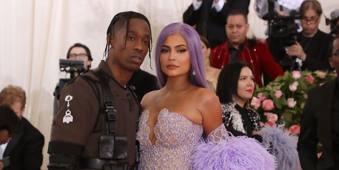 BHZ: KYLIE JENNER & TRAVIS SCOTT
TAKING A BREAK FROM RELATIONSHIP https://t.co/aefT4e3mFC