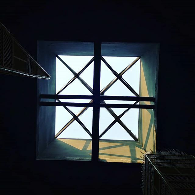 AronYin's tweet photo. #redbrickartmuseum #beijing #holiday recommend a good place https://t.co/iC9DR8CgDW https://t.co/h120ks3bav