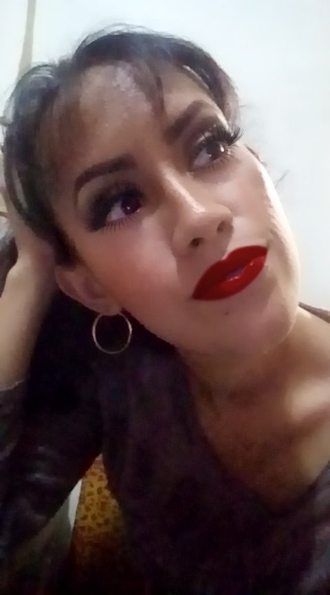 Tu nombre me lo callo, cuando me cuestionan que con nadie se me ve!!😉