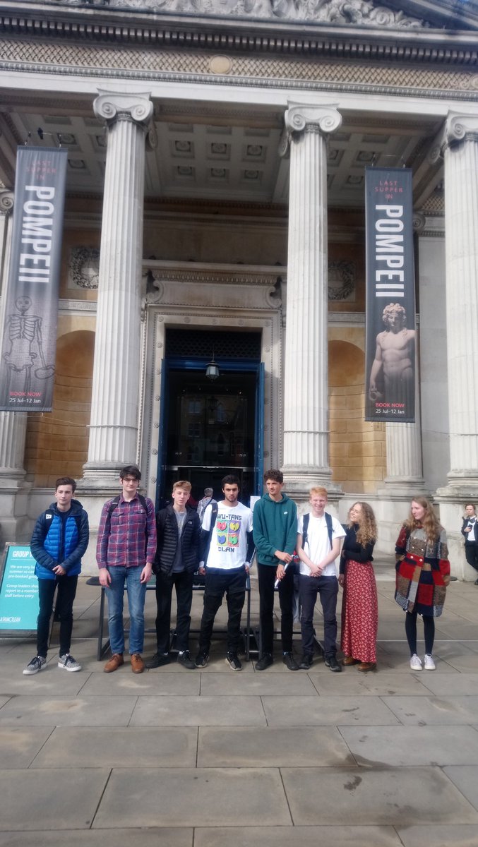 BeechenCliff's tweet image. A few of our Classics students at the ‘Athenian Democracy’ workshops in Oxford. The Ashmolean Museum hosted a number of schools, only a handful being state providers - making Beechen Cliff’s provision rather special!
#ashmolean #beechenclassics