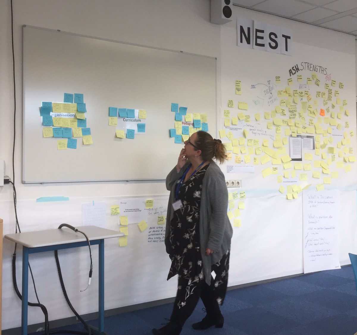 Kicking off my morning with the ⁦<a href="/AmSchoolHague/">American School of The Hague</a>⁩ EAL department learning with Eowyn Crisfield ⁦<a href="/miri_munn/">Miriam Munneke</a>⁩ #ASHexperience #ASHadapts