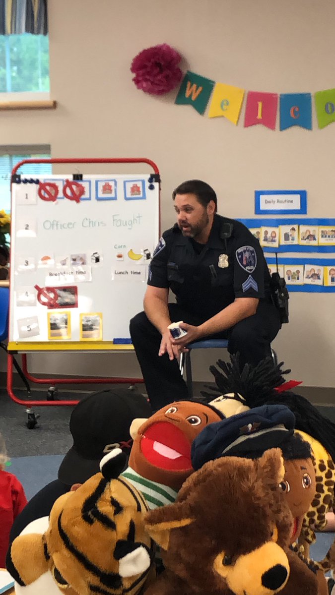 Officer Faught visits the ECC!