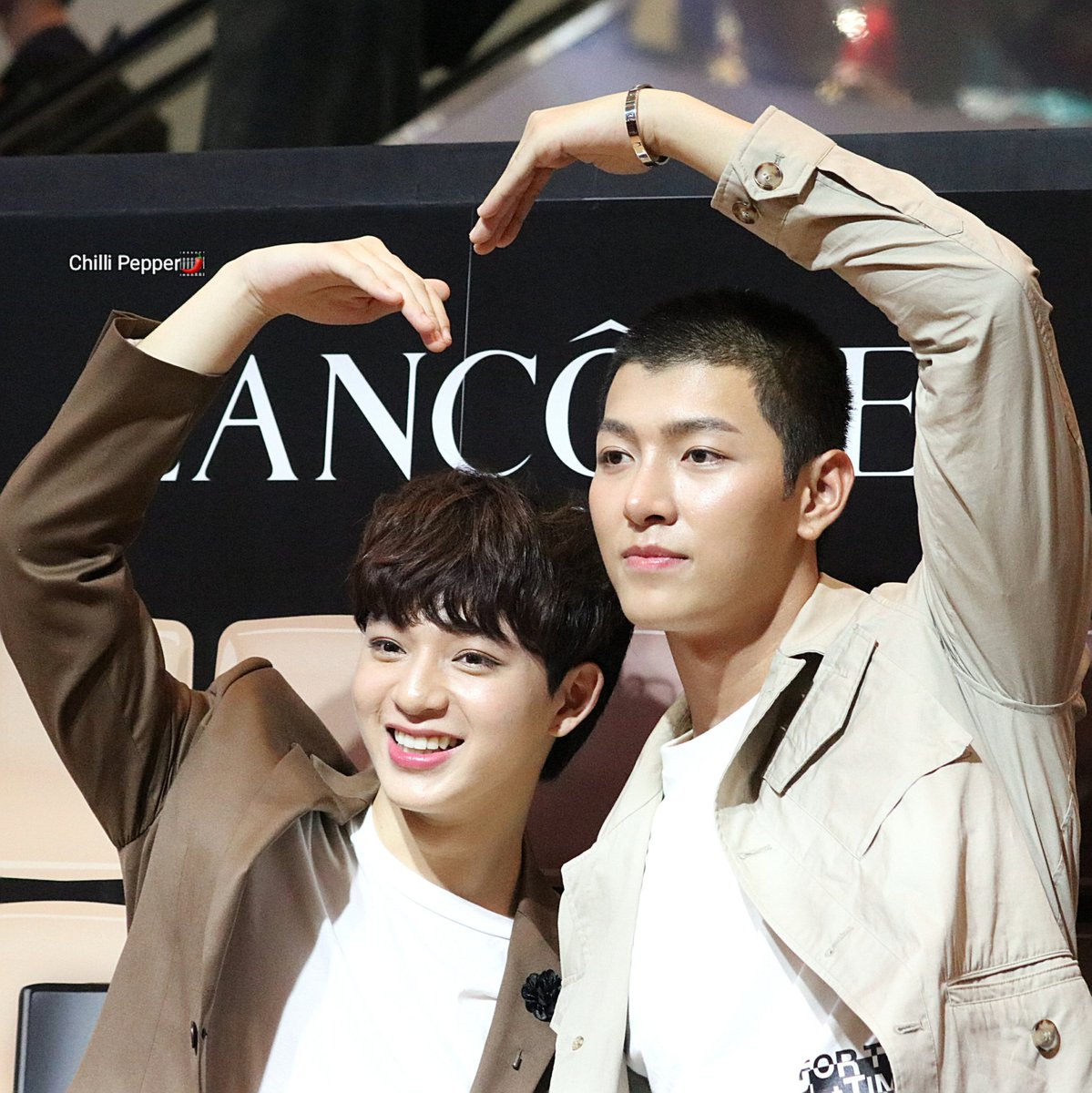 ChilliSpicyPepp's tweet photo. รักแหละ ดูออก #ก็อตบาส คิดถึง 🐸
พิ @gxxod65 กะ น้อน น @basjtr 
ขอบคุณ #LancomeXก็อตบาส
#ก็อตอิทธิพัทธ์ #บาสเด็กอ้วนที่แท้จริง https://t.co/PN7FdBHY4t
