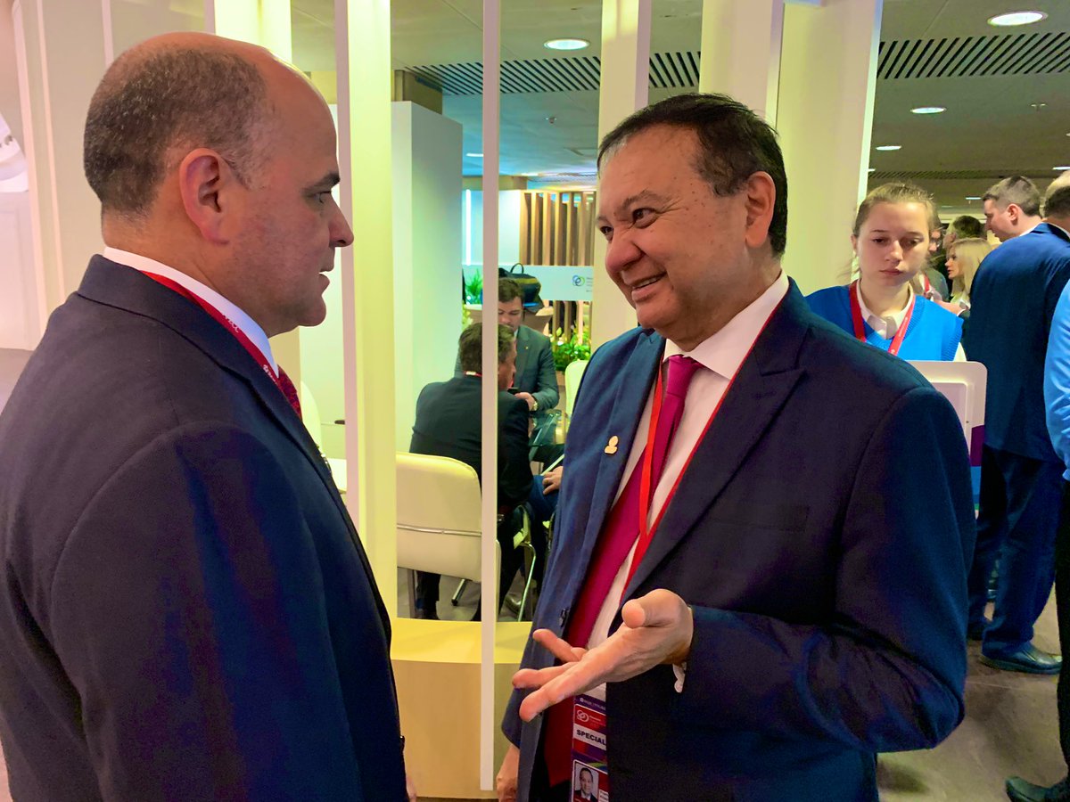 María del Pilar (@pilarmsris) on Twitter photo Ministro de Petróleo de Venezuela <a href="/MQuevedoF/">Manuel Quevedo</a> arribó a Moscú, para presidir la XXI Reunión Ministerial del Foro de Países Exportadores de Gas #GECF, a celebrarse este #3oct en la capital rusa. #GECF #VenezuelaEnElFPEG Ministro de Petróleo de Venezuela <a href="/MQuevedoF/">Manuel Quevedo</a> arribó a Moscú, para presidir la XXI Reunión Ministerial del Foro de Países Exportadores de Gas #GECF, a celebrarse este #3oct en la capital rusa. #GECF #VenezuelaEnElFPEG