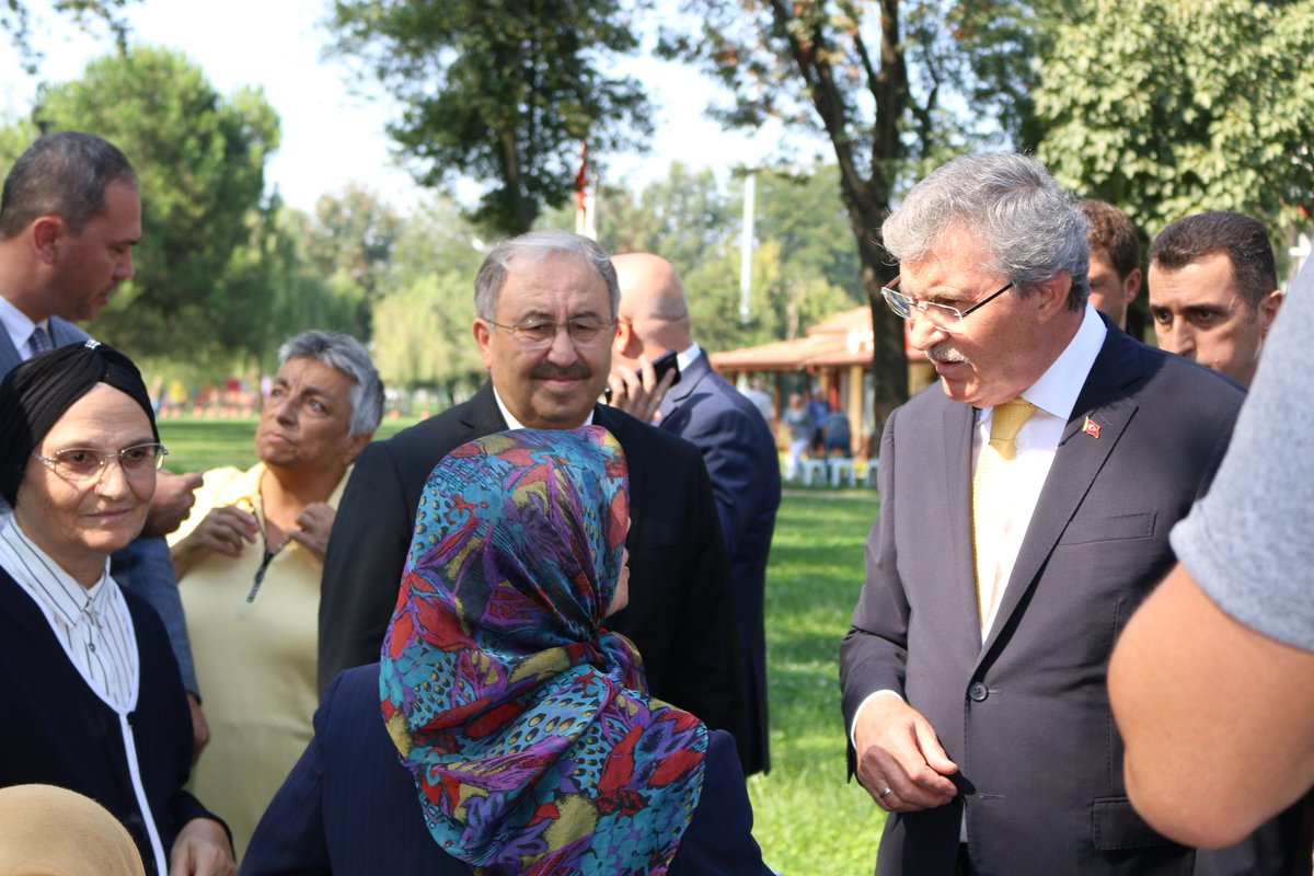 Büyükşehir Belediye Başkanımız Ekrem Yüce ve Ak Parti il başkanımız Yunus Tever , 1 Ekim Dünya Yaşlılar Günü sebebiyle YADEM i ziyaret edip yaşlılarımızla buluştu ve çalışmalar hakkında bilgi aldı. 

#yaslidestekmerkezi 
#YADEM