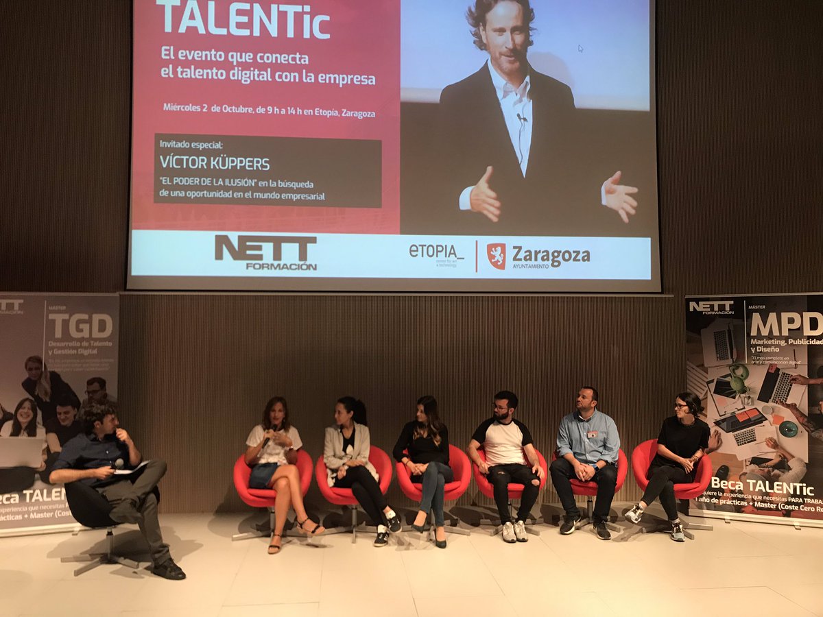 VeronicaZarateG's tweet photo. En qué se fijan y qué buscan los responsables de selección de grandes empresas como @adidas_ES @3lemon @Barrabesbiz 👏 #TALENTic #ilusion #nettformacion https://t.co/w8hqVwlQWC