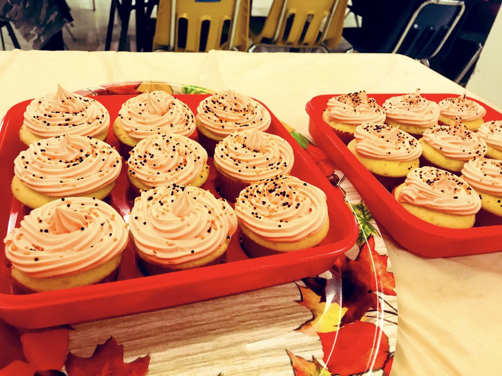 LHSSSchwartz's tweet photo. This week has been filled with learning money math, cupcake sales for the students’ school business, and a delightful field trip to Woodbridge to learn work skills @LHSMcCoy @LHSKleinTime @HCPSArea2 #letohigh #gofalcons https://t.co/SjC0x2amKC