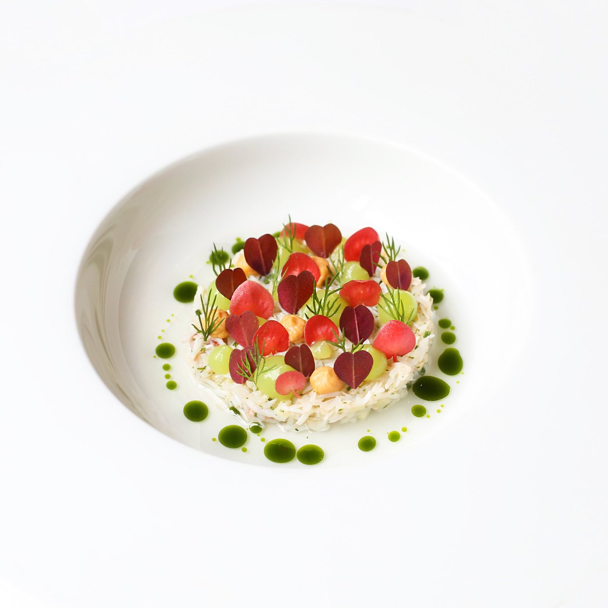 GordonRamsay's tweet image. Absolutely stunning seasonal dishes at @restaurant_gr !! Gx