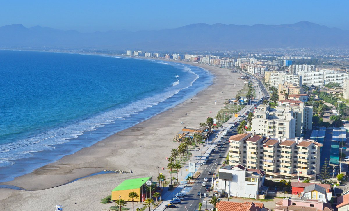 devacas's tweet photo. #COQUIMBO: Fin de semana largo del 1 de noviembre desde $110.000, 4 días 3 noches para 4 personas.
→ https://t.co/LJgEzILfmd https://t.co/dA8yLN48z8