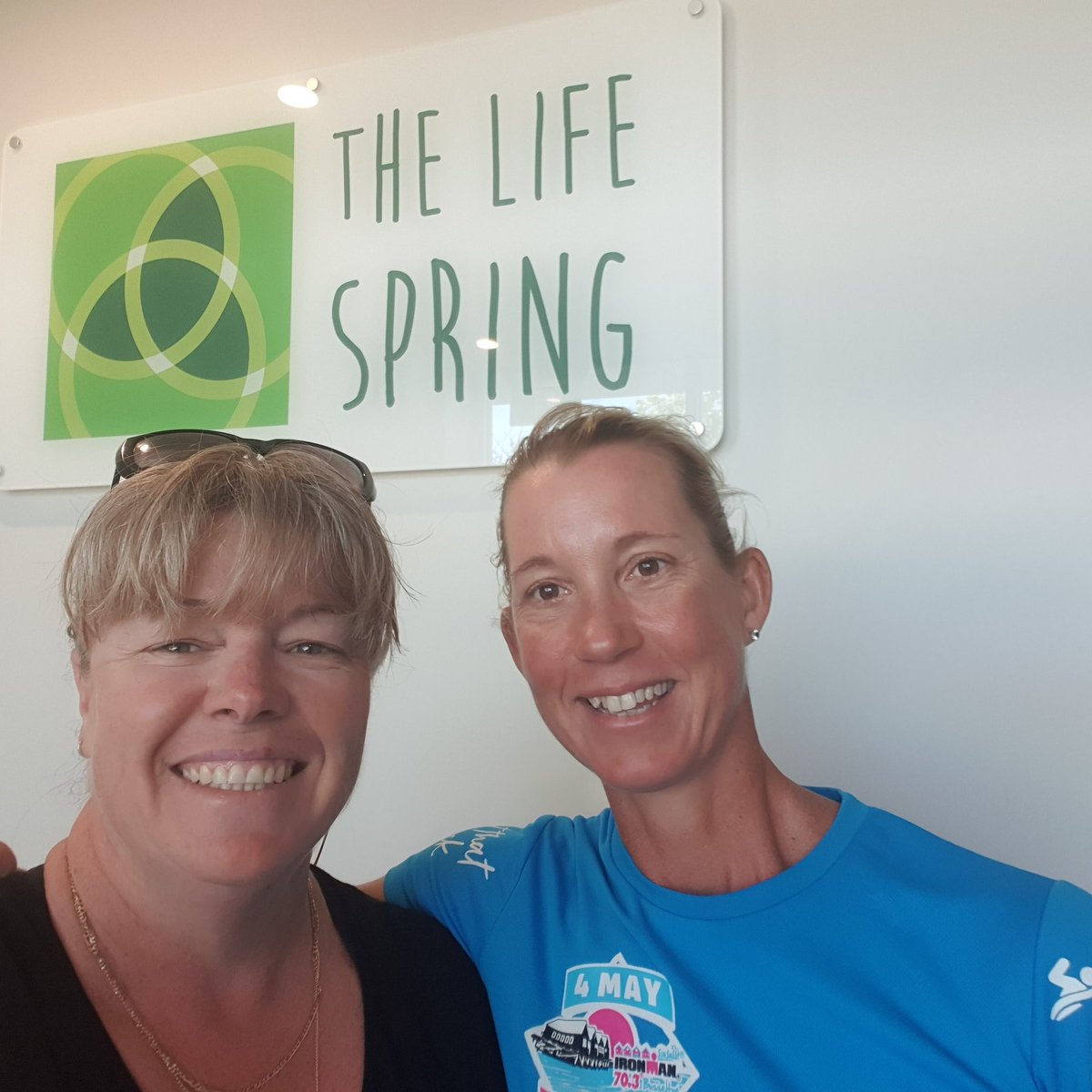 Caught up for her last float before heading to hawaii...

The team at The life spring float  wish everyone of you heading over to the big Island 🎉GOOD LUCK🎉 You’ve made it, now is the time to enjoy the moment. 

But mostly our Tracey!!!

#recovery #ironwoman #triathlonperth