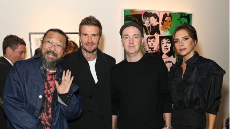 Sothebys's tweet photo. POP! Earlier this week, we joined @victoriabeckham  and @sothebysrealty to open London’s #FriezeWeek with a bang. Catch up on the highlights of evening, hosted amidst work by Banksy, Basquiat and the King of Pop Andy Warhol 👑https://t.co/hbXf7cDAcM #VBArt https://t.co/vUsA2T9ltt