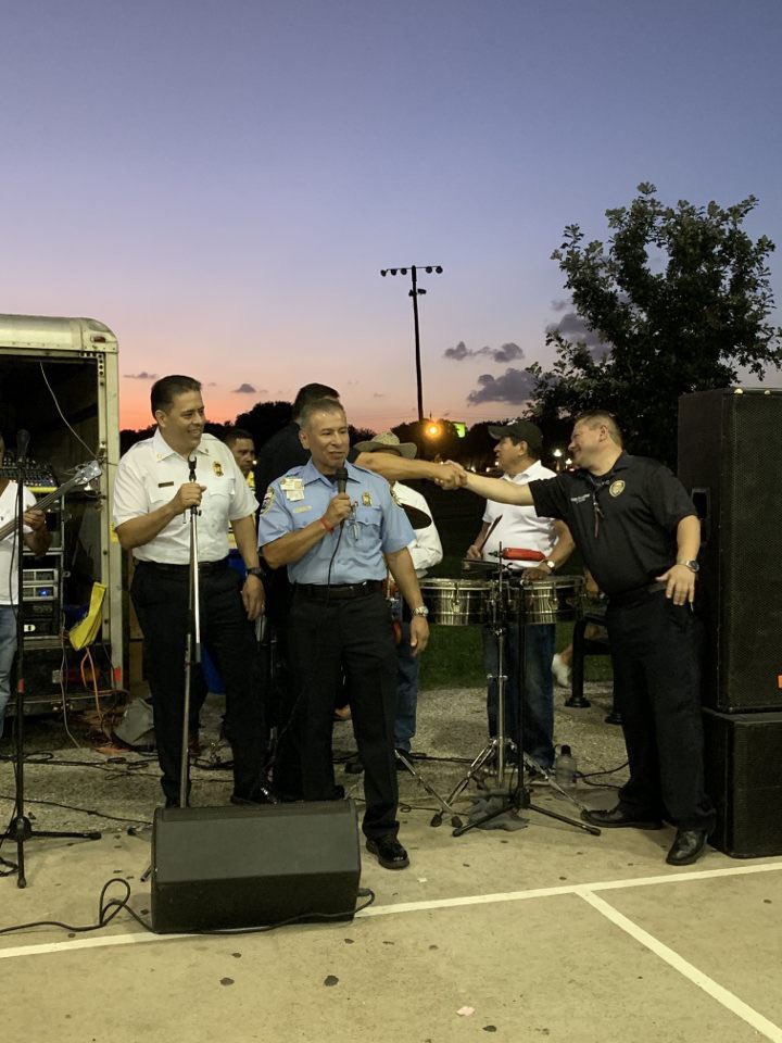 PioHouston's tweet photo. Gulfton National Night Out @HoustonFire https://t.co/hFvmwEpozm