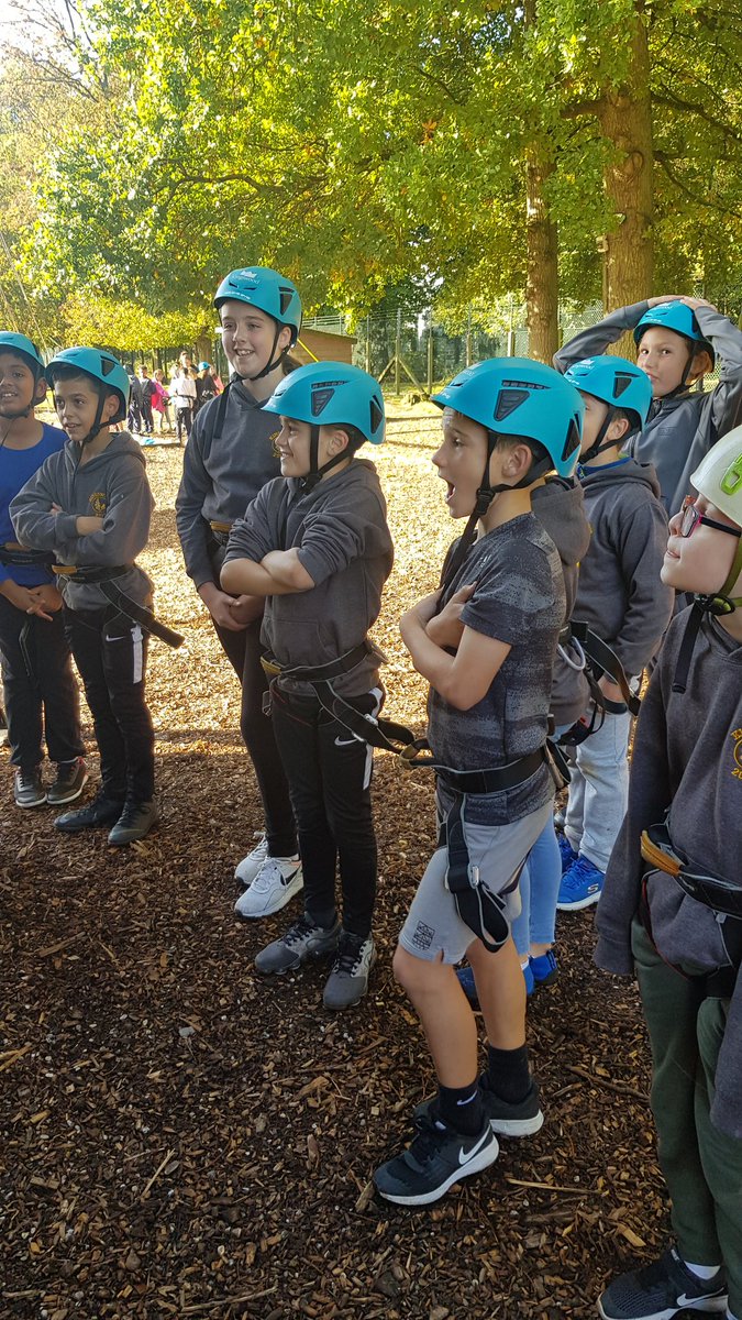 BrightsideSch's tweet photo. Abseiling 1st thing on a beautiful Wednesday morning. Team Bulpett #teamfirefighters https://t.co/Cr1p39Dmwv