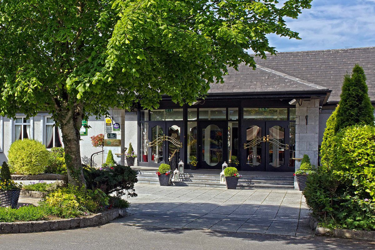 Shannon_Region's tweet photo. Did you know @WoodlandsHouse have Limerick's first organic restaurant using 100% organic produce, including organic produce from their own organic garden! #FieldingsofAdare #MakeItLimerick #MakeItIreland https://t.co/G71qC13139
