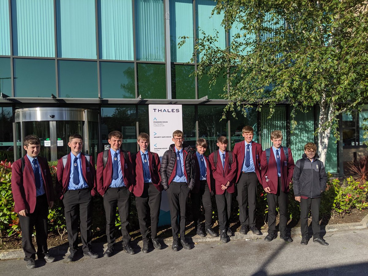 HGHSComputing's tweet image. Final group of Year 10 Computer Science students have arrived at @thalesgroup Cheadle. The sun&apos;s out so we finally have a photo! #ComputingCareers