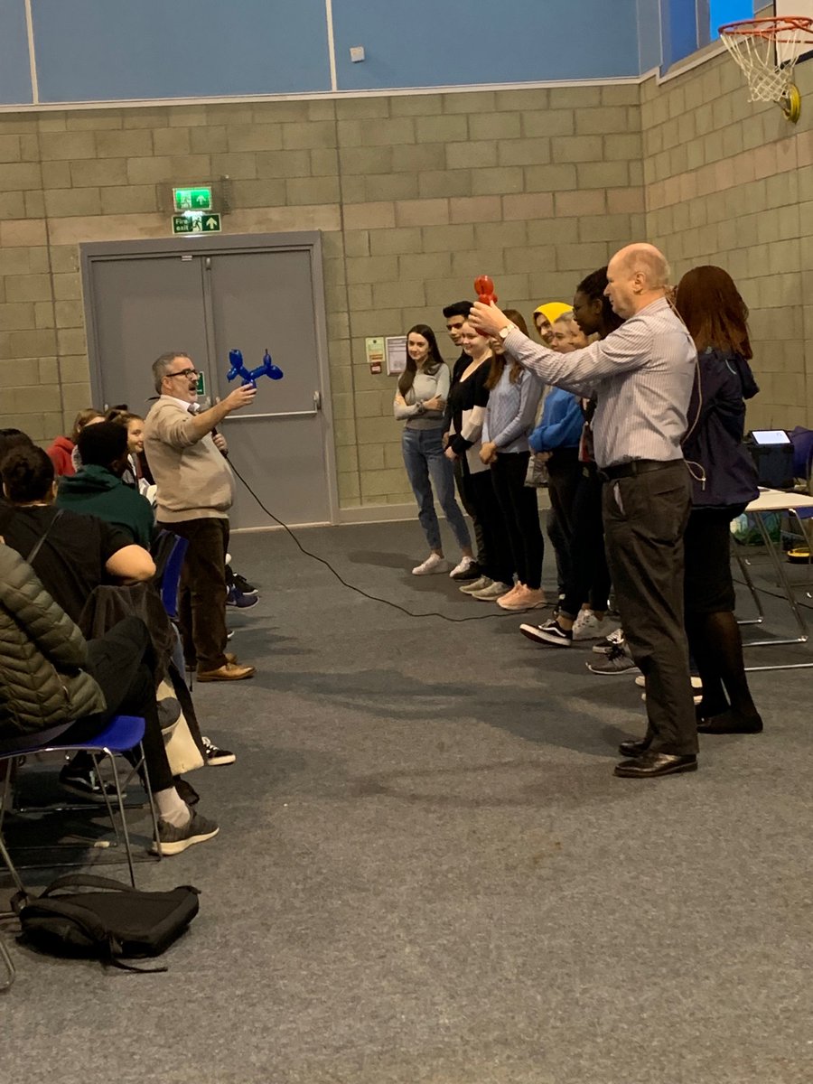 craigpharmacist's tweet photo. ⁦@RGUpharmacy⁩ students &amp; ⁦@5DmagicJeff⁩ ⁦@5DmagicIvor⁩ #poodle #teamreps https://t.co/5s32NXbFRL